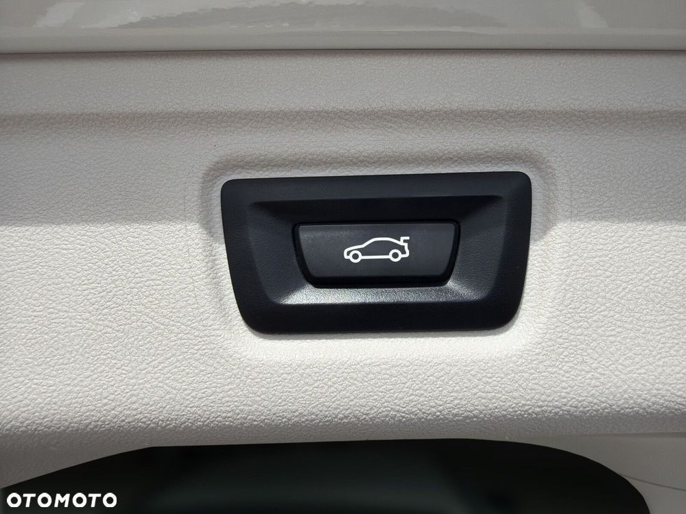 BMW Seria 3 - 18