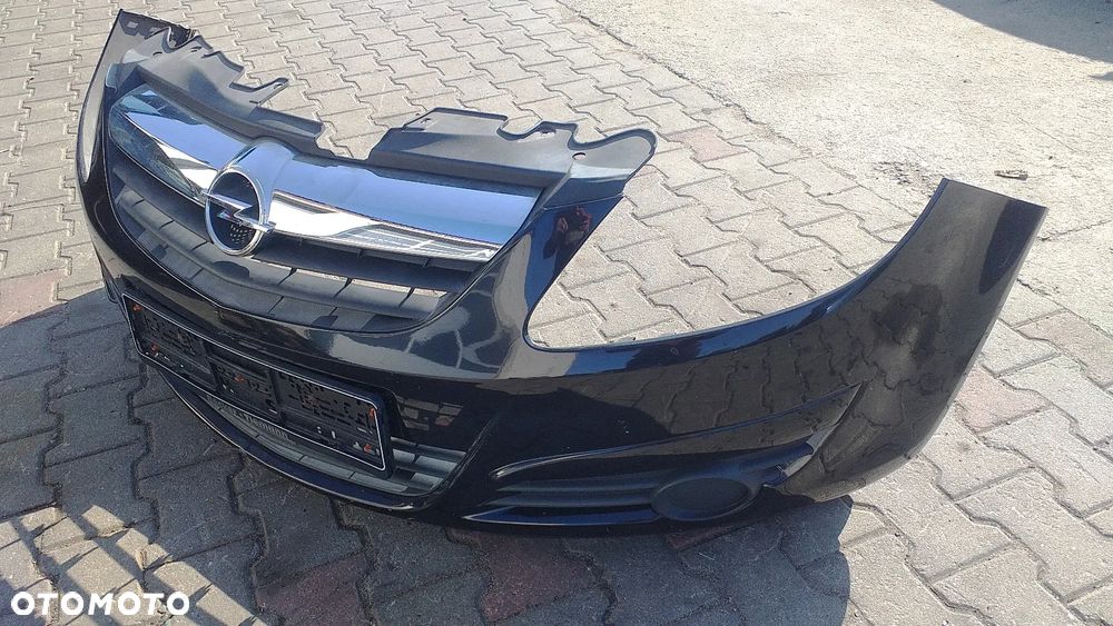 Zderzak przód Opel Corsa D lak. Z20R - 3