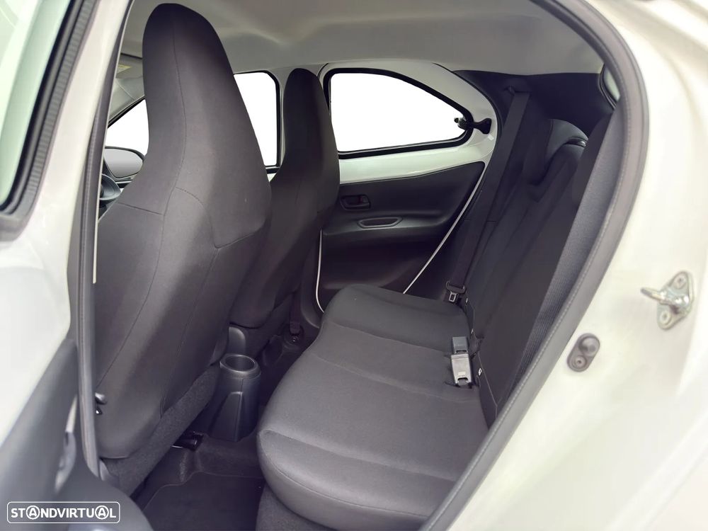 Toyota Aygo X Standard - 13