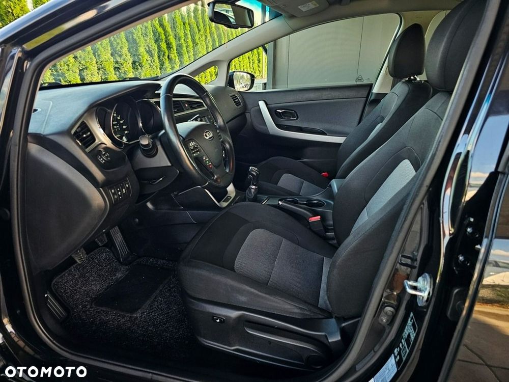 Kia Ceed - 13