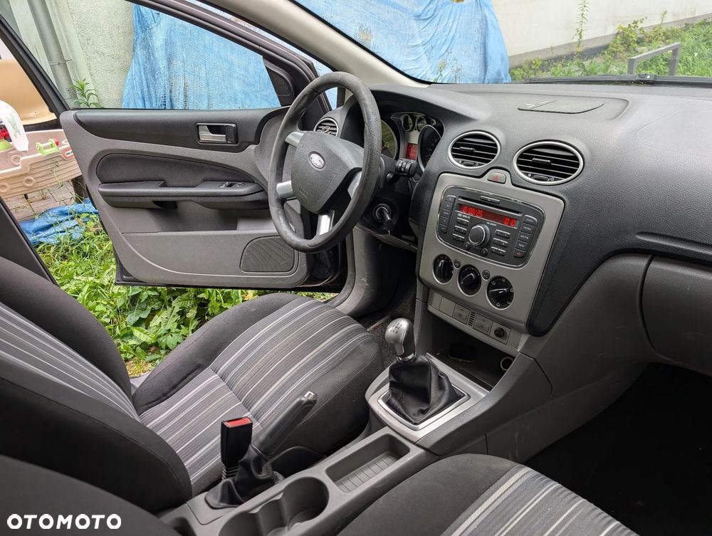 Ford Focus 1.6 TDCi Ambiente - 6