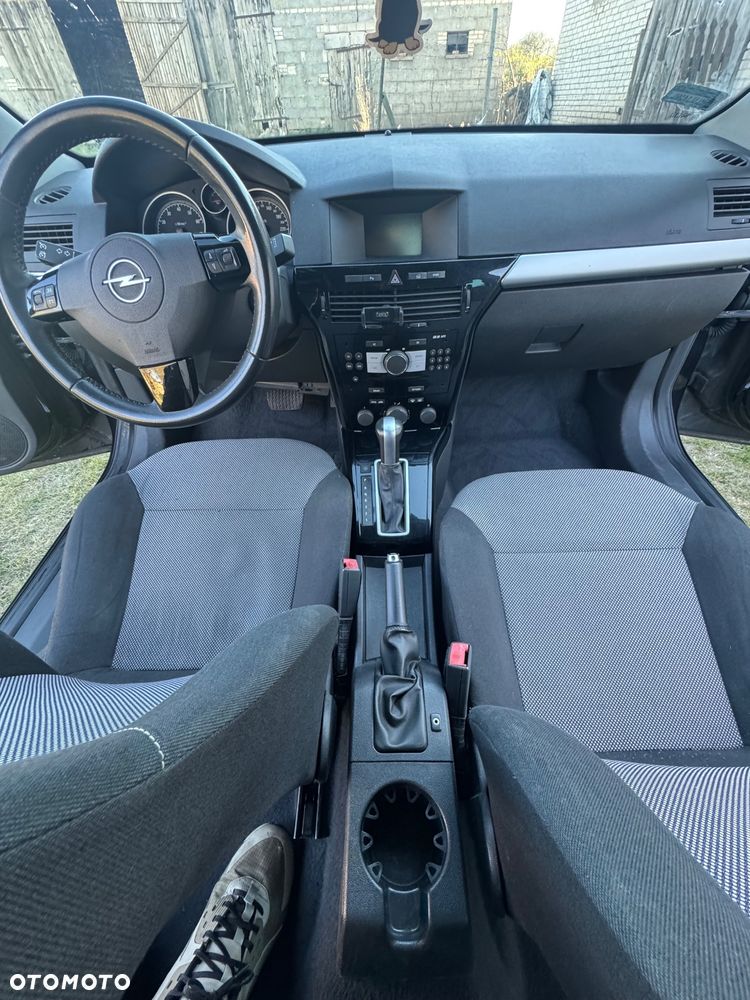 Opel Astra 1.8 Automatik Edition 111 Jahre - 12