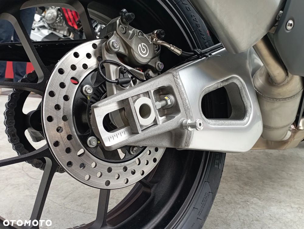 Aprilia RSV - 13
