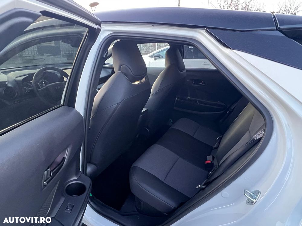 Toyota C-HR 1.8 HEV 140 CP 4x2 CVT Exclusive - 12