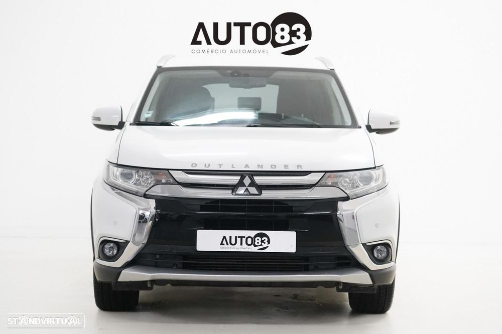 Mitsubishi Outlander 2.2 DI-D Intense - 2
