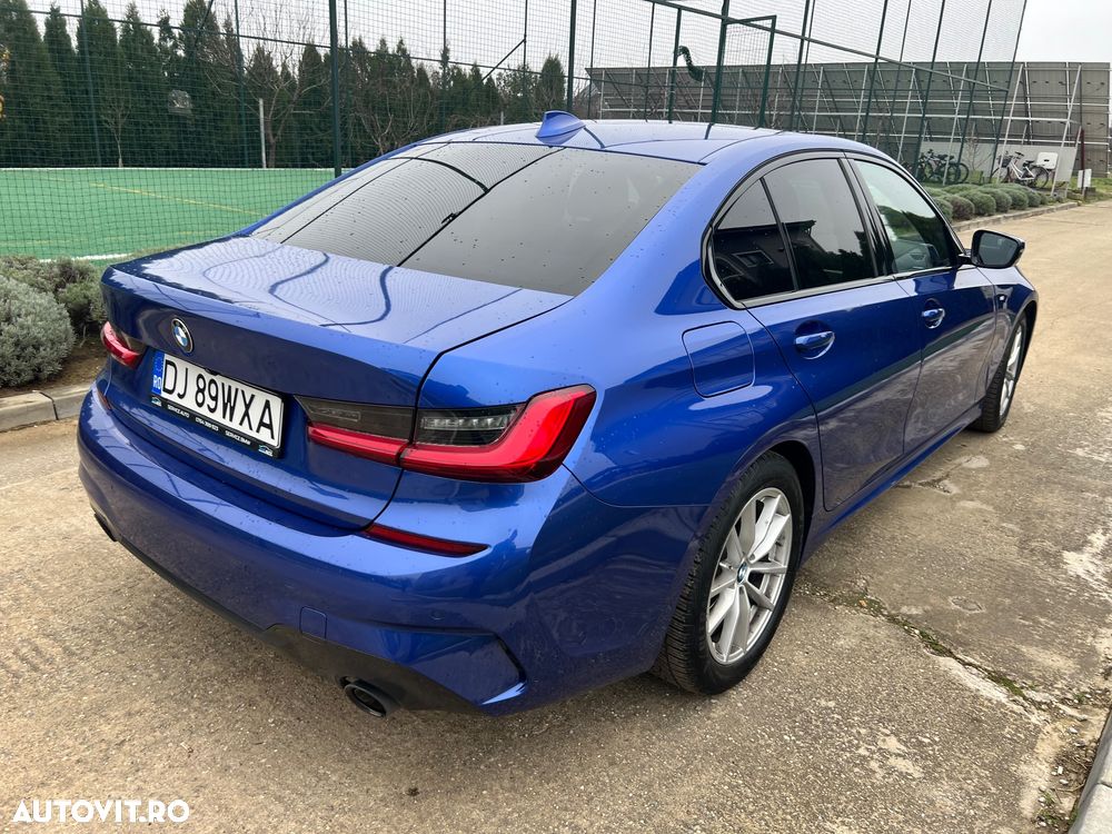 BMW Seria 3 320d xDrive AT MHEV - 12