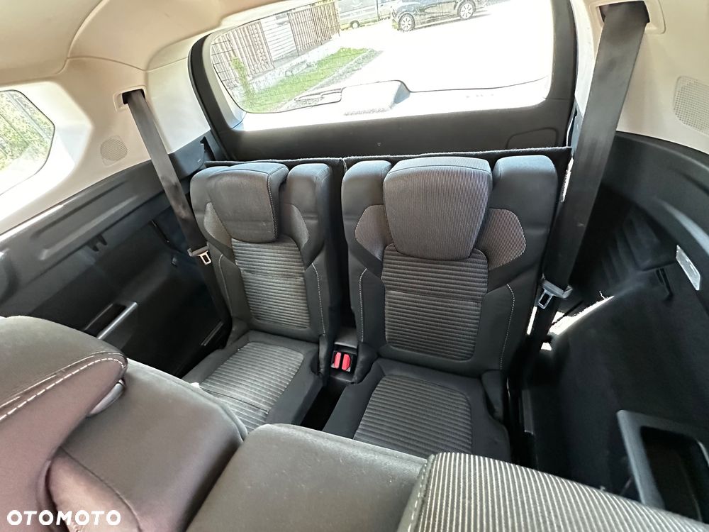 Renault Grand Scenic - 13