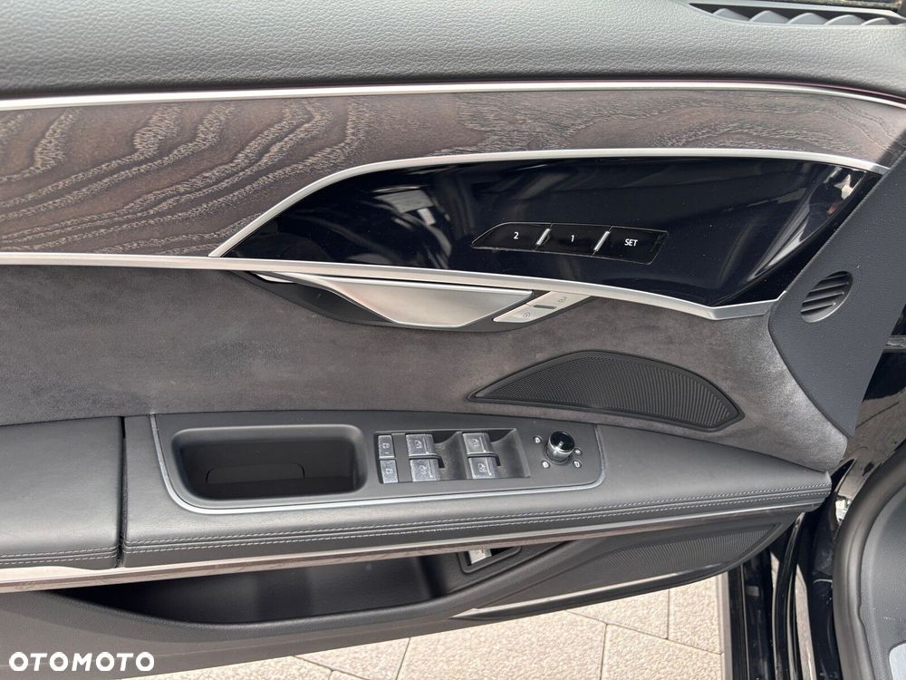 Audi A8 - 11