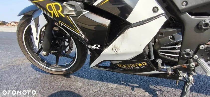 Kawasaki Ninja 250R - 9