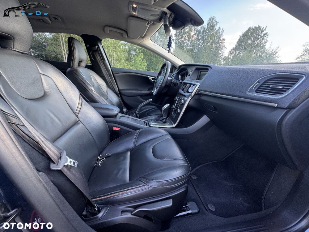 Volvo V40 Cross Country D3 Summum - 26