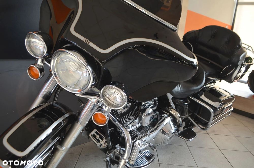 Harley-Davidson FLHT Electra Glide Standard - 34