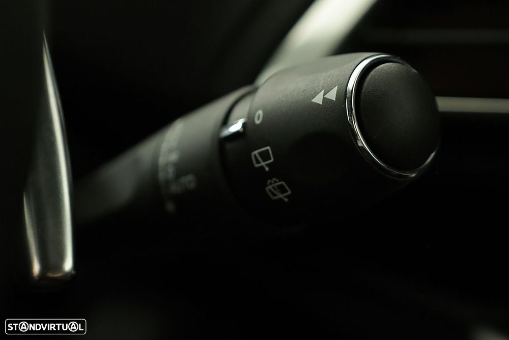 Peugeot 5008 1.2 PureTech Allure Pack EAT8 - 19