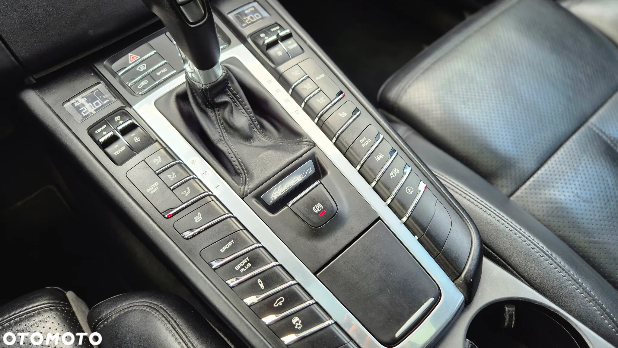 Porsche Macan GTS PDK - 16