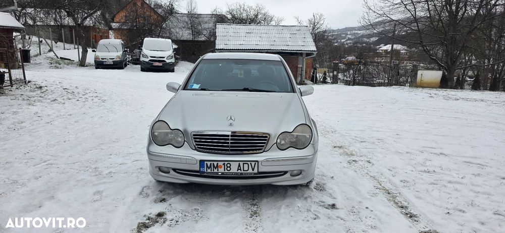 Mercedes-Benz C - 8
