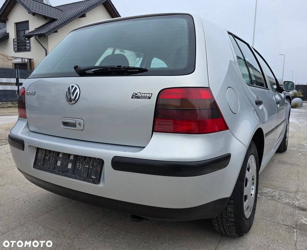 Volkswagen Golf 1.4 Comfortline - 6