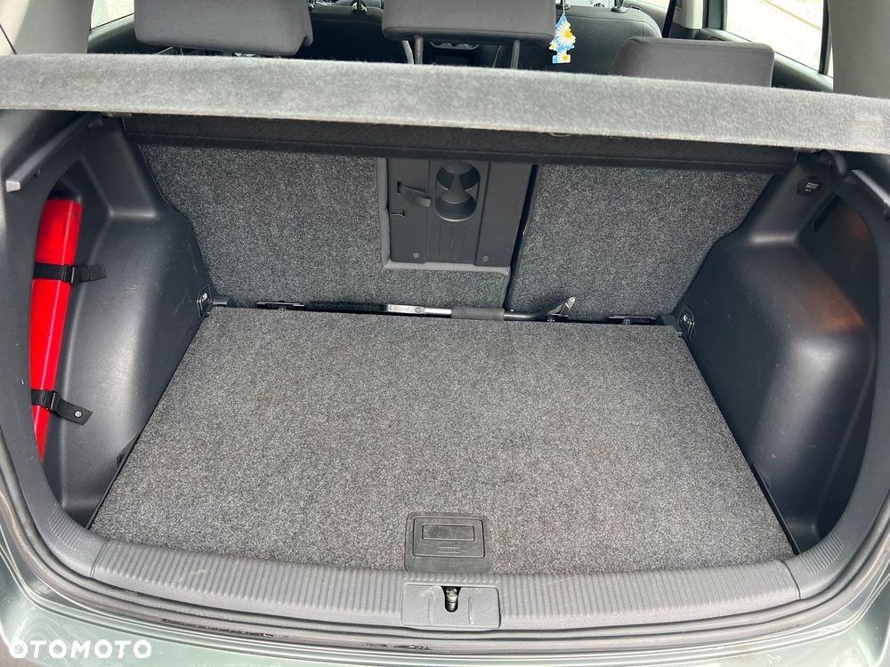 Volkswagen Golf - 8