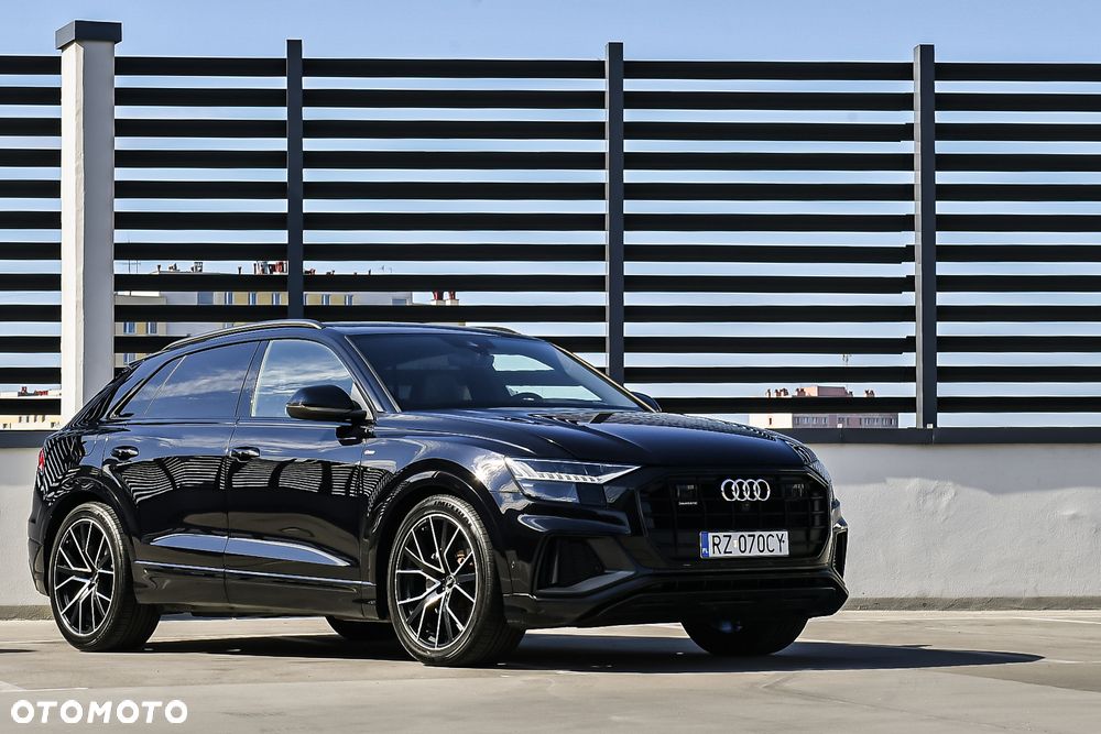Audi Q8 - 12