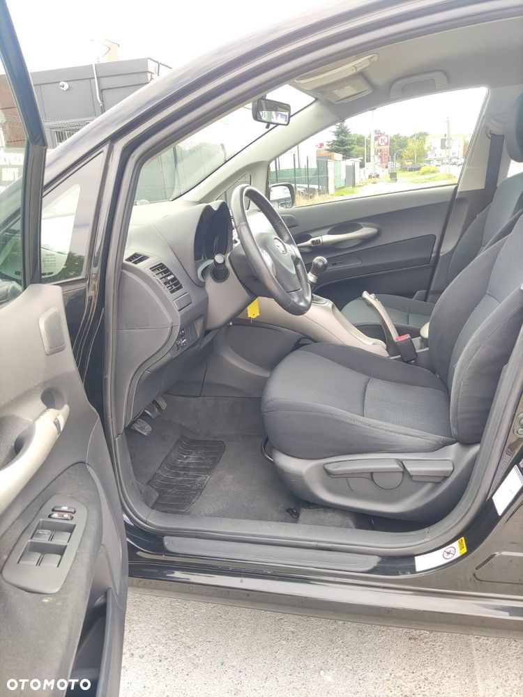 Toyota Auris 1.6 VVT-i Executive - 15