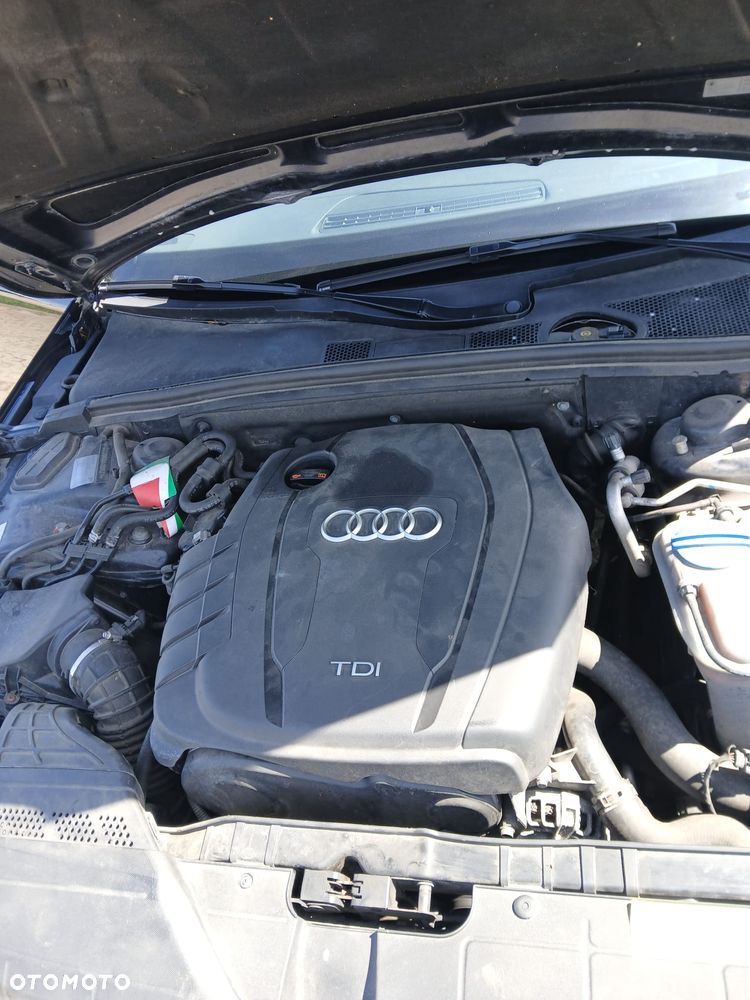 Audi A4 Avant 2.0 TDI DPF Ambiente - 13