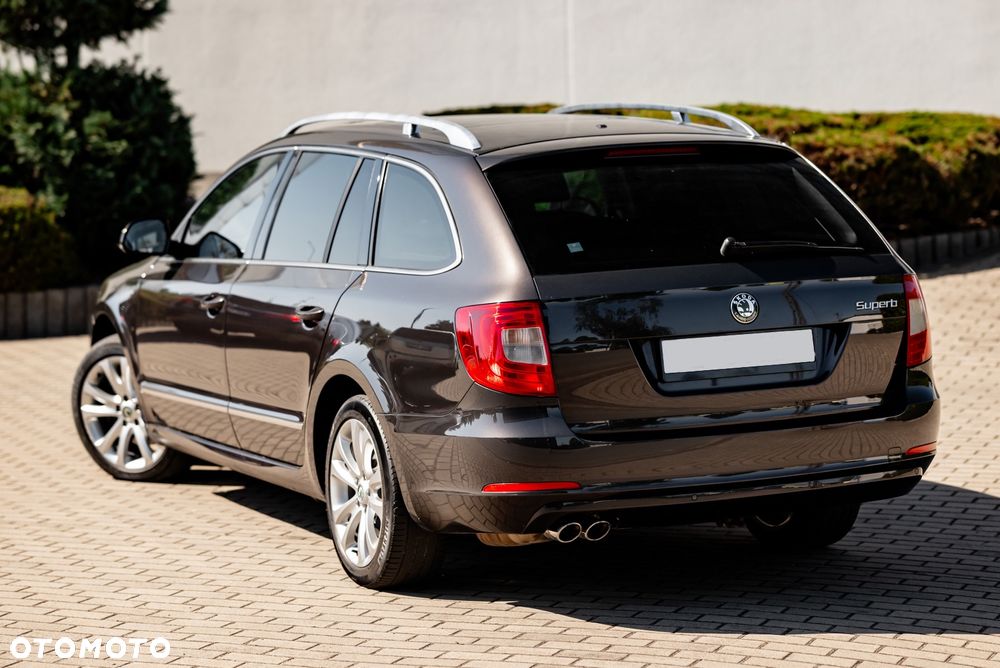 Skoda Superb 2.0 TDI Comfort DSG - 10