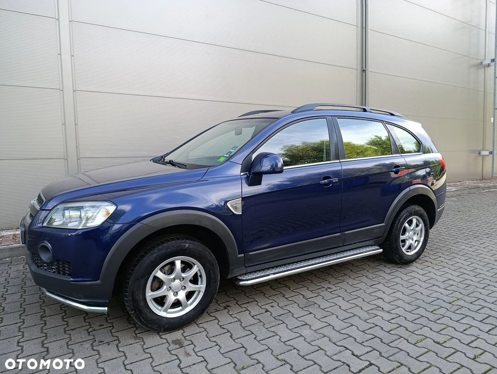 Chevrolet Captiva 2.4 LS 5os - 18