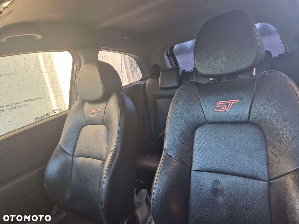Ford Fiesta 2.0 ST - 9