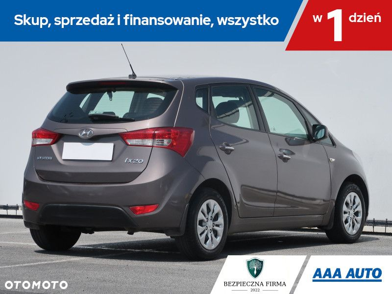 Hyundai ix20 - 6