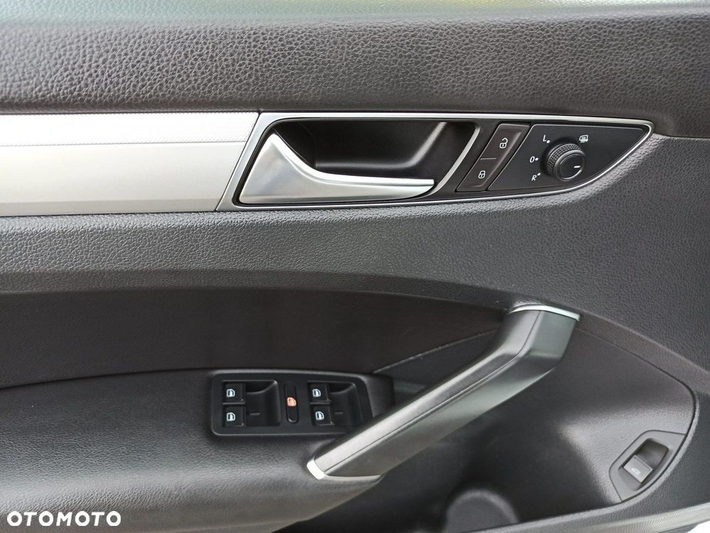 Volkswagen Passat 2.0 TSI BMT Highline DSG - 18