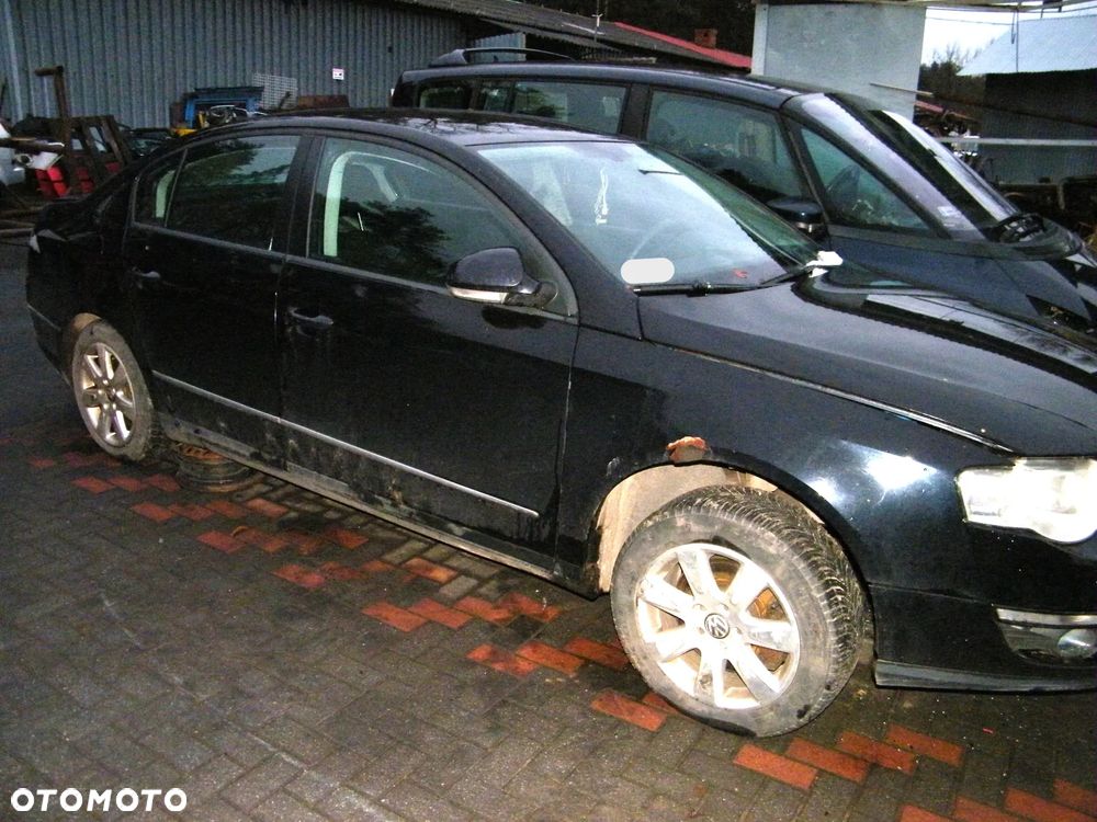 Volkswagen Passat B6 (05-10r.) 2.0 TDI 140KM. Silnik BMR Skrzynia JMA lakier LC9X.Cały na części. GWARANCJA !!!  Przód Tył Zestaw Komplet Drzwi Klapa Zderzak Błotnik Maska Grill Atrapa Szyba Pas Lampa Lusterko Boczki Fotel Kanapa Kokpit Deska Rozdzielcza Przełącznik Włącznik Sterownik Przewody Wiązka Instalacja Moduł Komputer Czujnik Listwa Pompa Alternator Wtryski Głowica Rozrusznik Kompresor Sprzęgło Dwumas Silnik Skrzynia ABS Klimatyzacji Paliwa Wspomagania Kolektor Turbina Przepustnica Zawór Chłodnica Koło Hak Belka Sanki Zawieszenie Mcpherson Półoś Amortyzator Wydech Tłumik Zacisk Most - 2