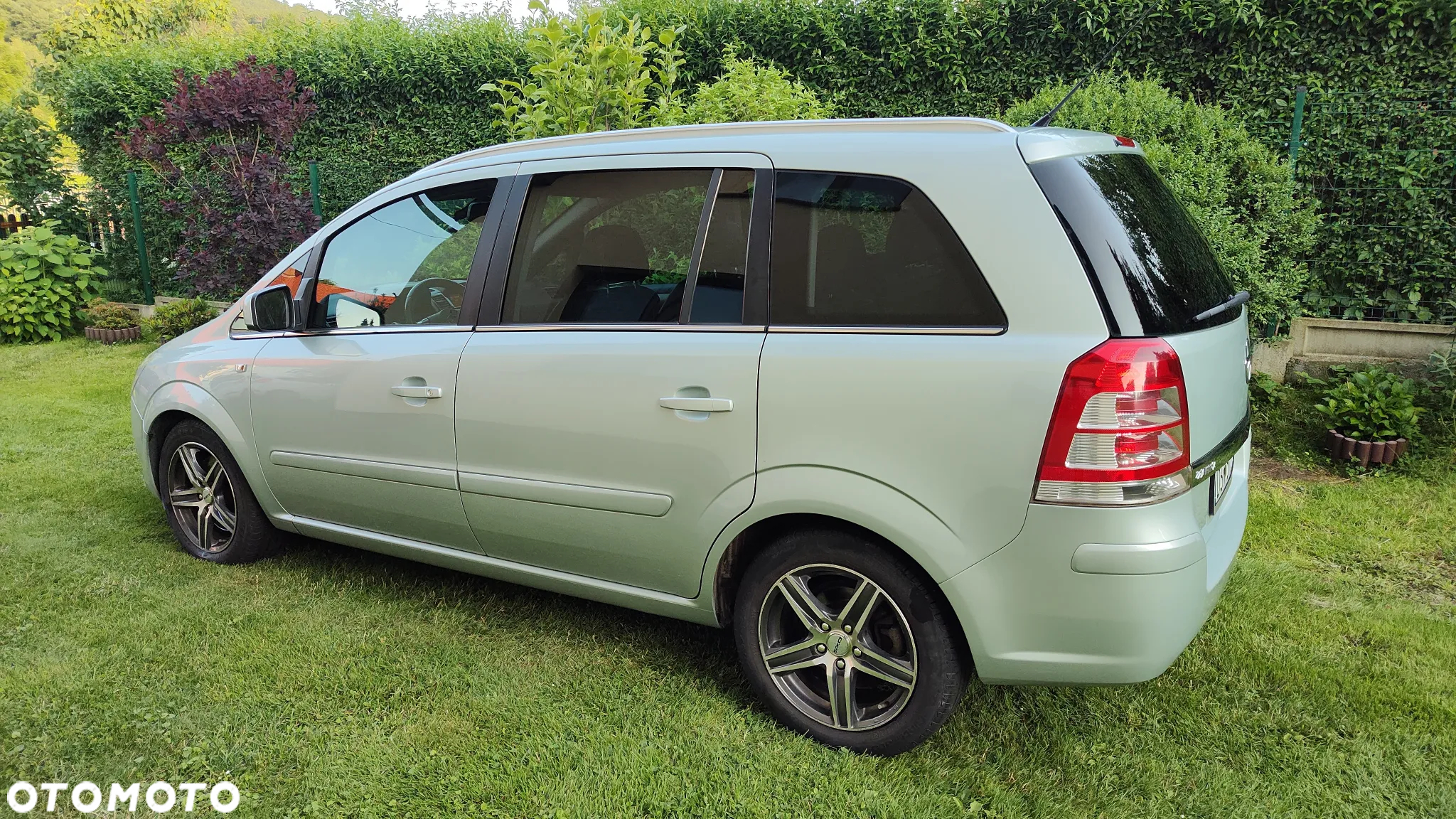 Opel Zafira - 4