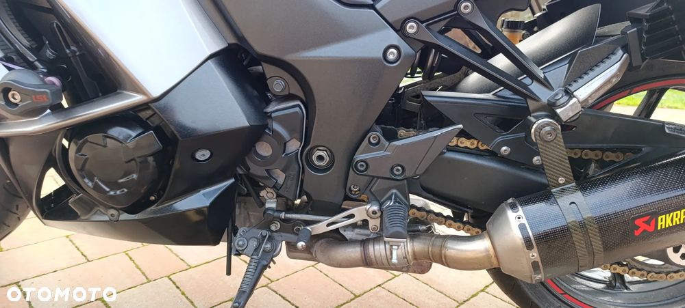 Kawasaki Ninja 1000 SX - 32