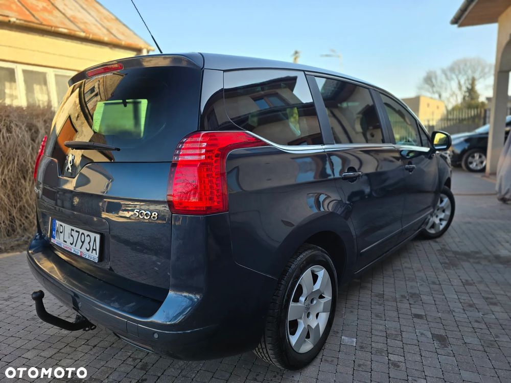 Peugeot 5008 - 9