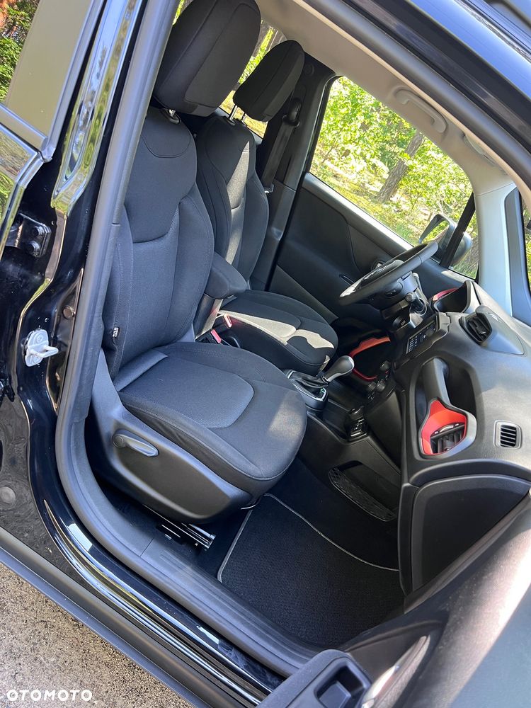 Jeep Renegade - 29