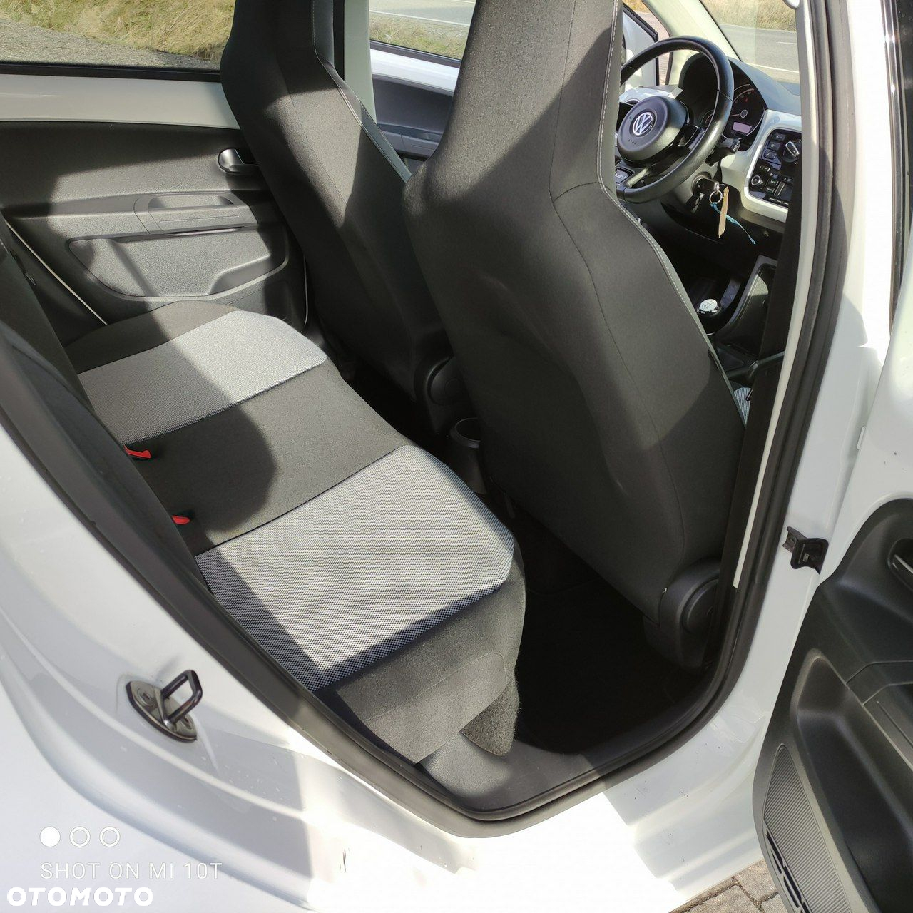 Volkswagen up! - 20