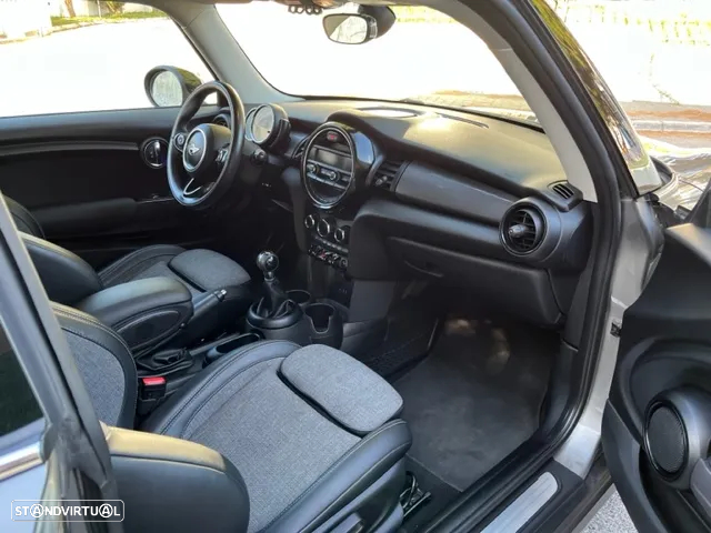 MINI 3 Portas Cooper D Metropolitan - 24
