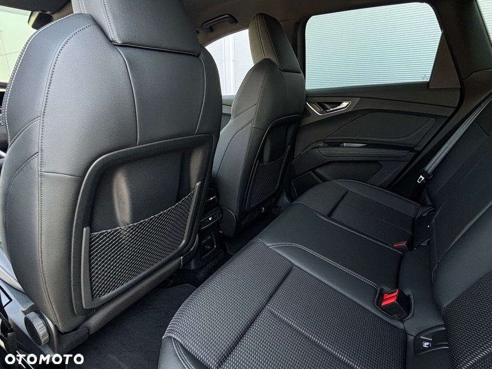 Audi Q4 e-tron - 23