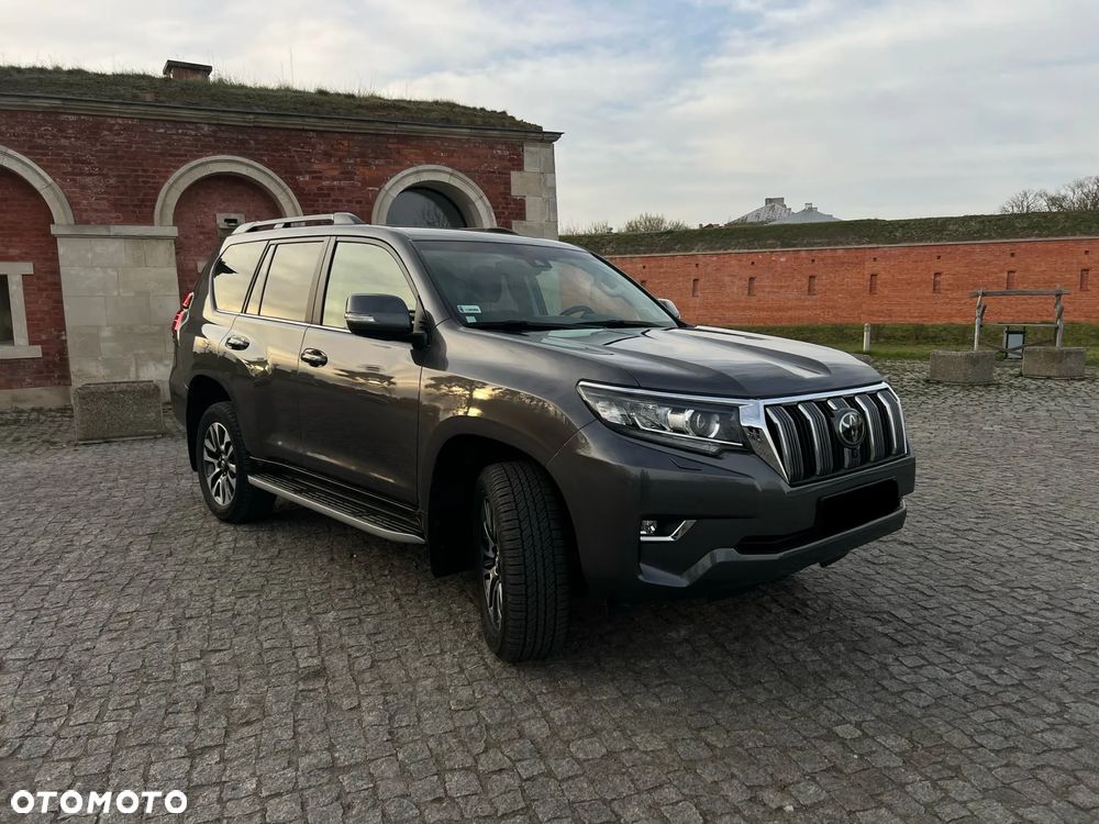 Toyota Land Cruiser LC 2.8 D-4D Invincible - 2