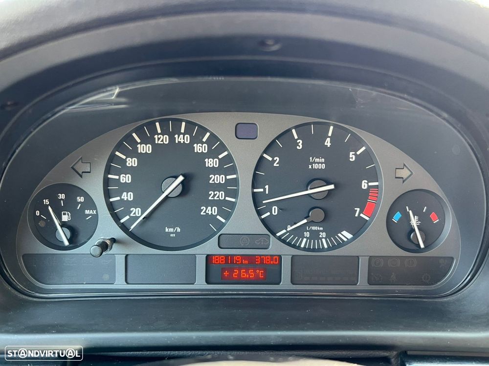 BMW 520 - 32