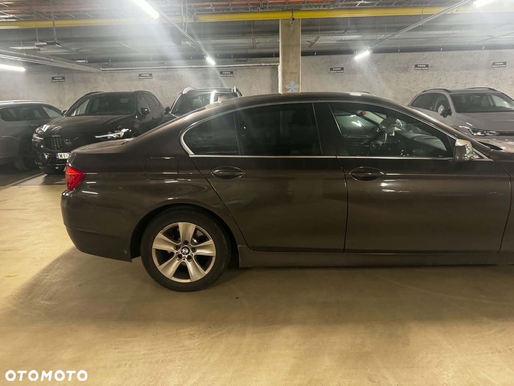 BMW Seria 5 520d - 12