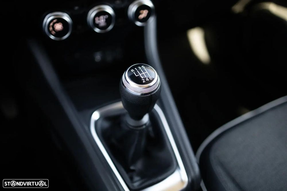 Renault Captur - 19