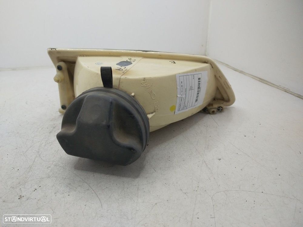 Farol/ Otica Dianteiro Esq Peugeot 106 Ii (1A_, 1C_) - 4