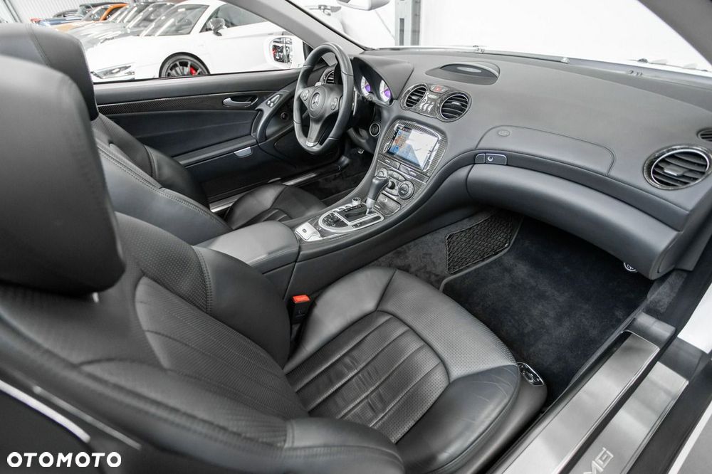 Mercedes-Benz SL 63 AMG SPEEDSHIFT MCT - 24