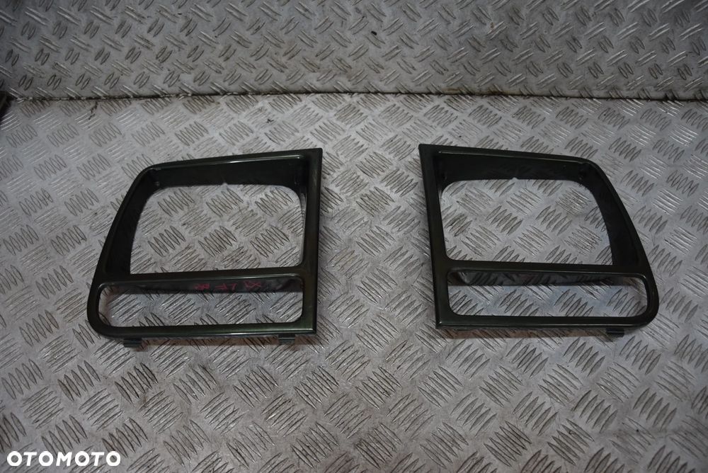 JEEP CHEROKEE XJ LIFT RAMKA LAMPY LEWA PRAWA PRZÓD - 1