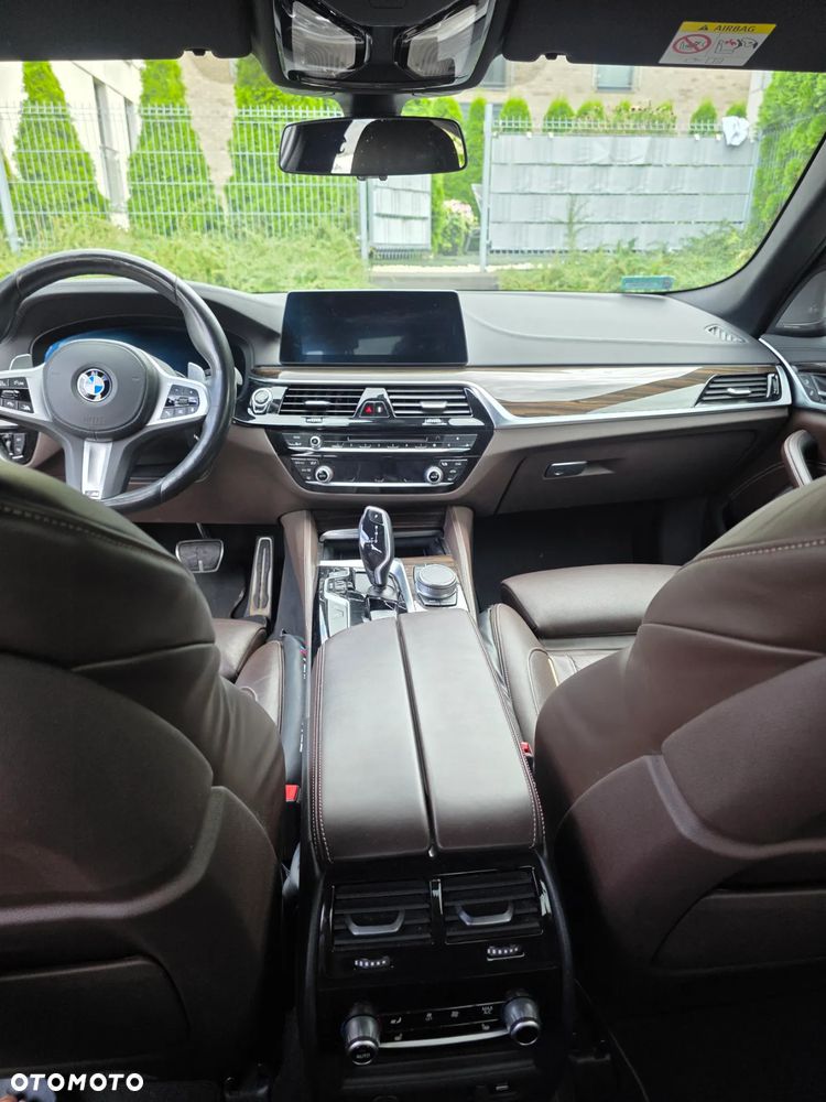 BMW Seria 5 540d xDrive - 10