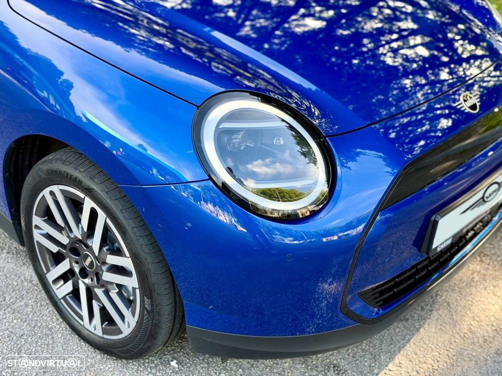 MINI 3 Portas Cooper E Favoured - 8