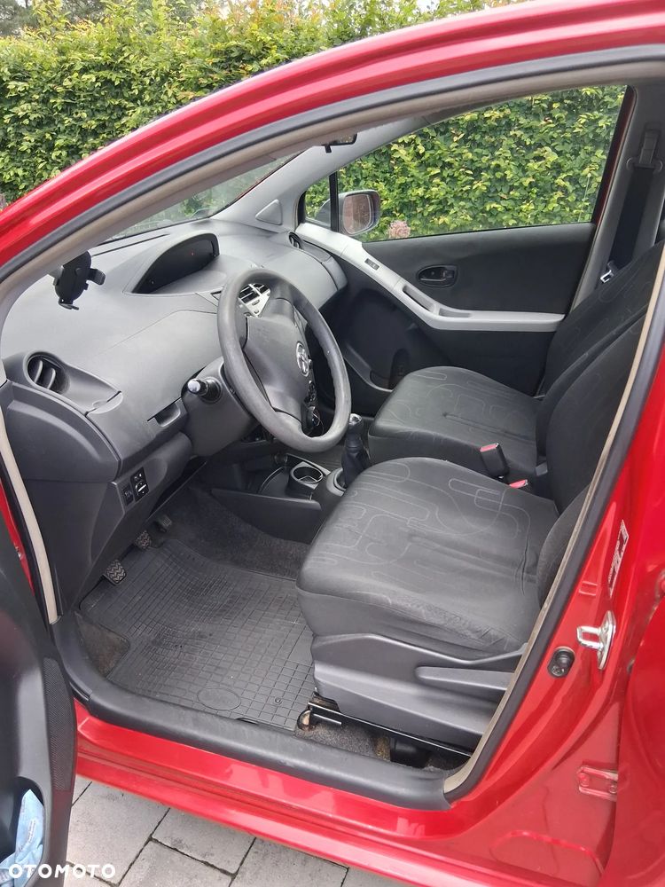 Toyota Yaris 1.0 Luna EU5 - 13