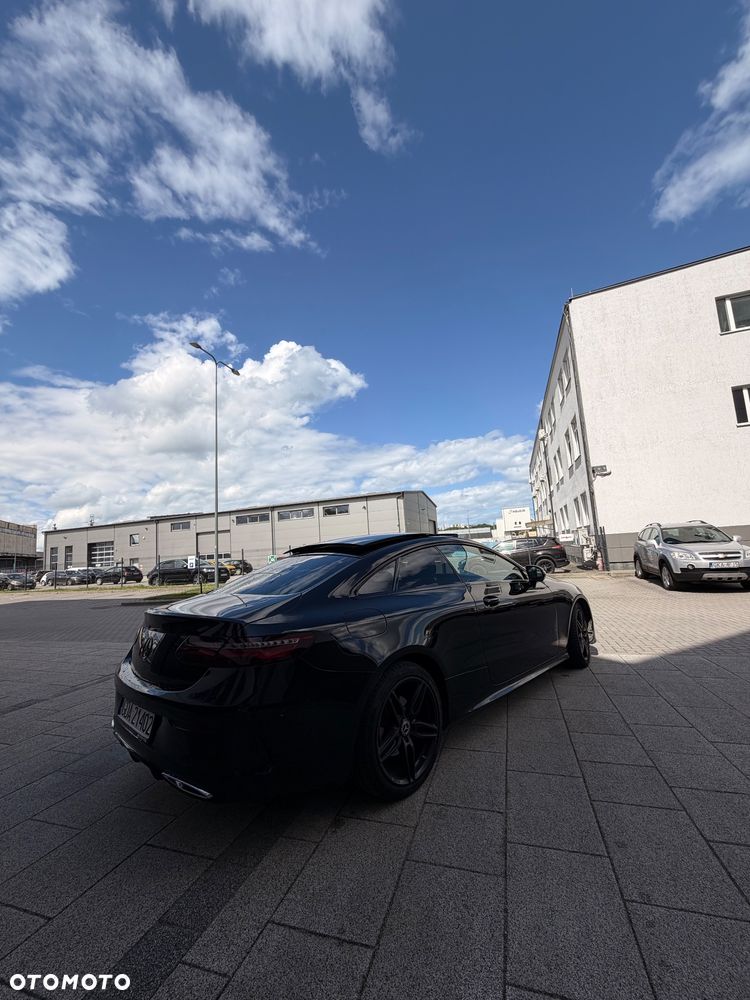 Mercedes-Benz Klasa E 220 d 4-Matic 9G-TRONIC - 6