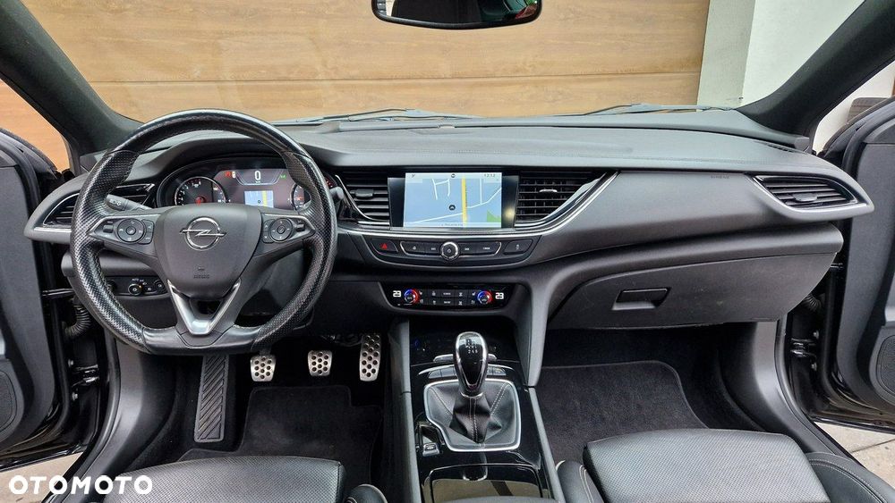 Opel Insignia - 23