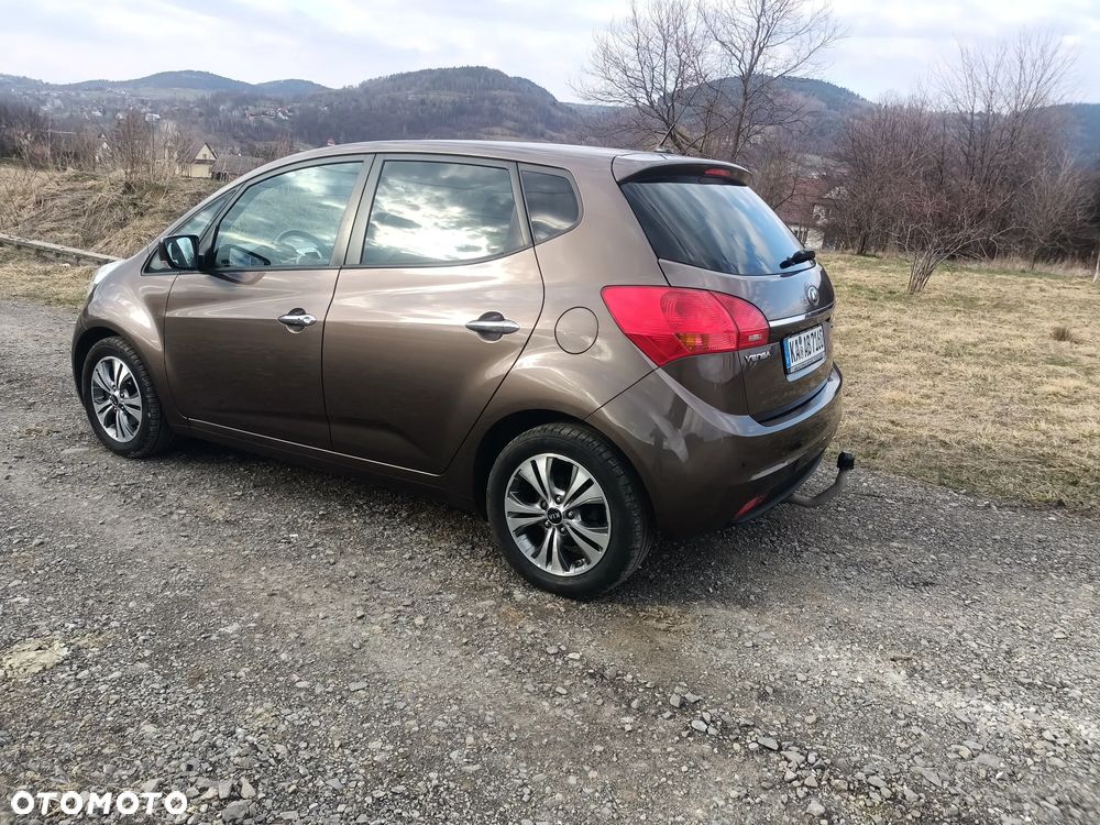Kia Venga - 14