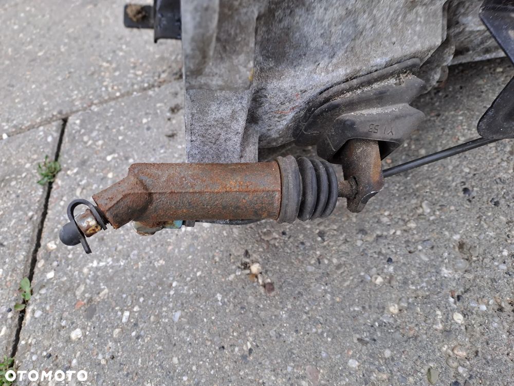 Hyundai IX20 Kia Venga 1.4 16V skrzynia biegów kod TBJ5F półosie - 5